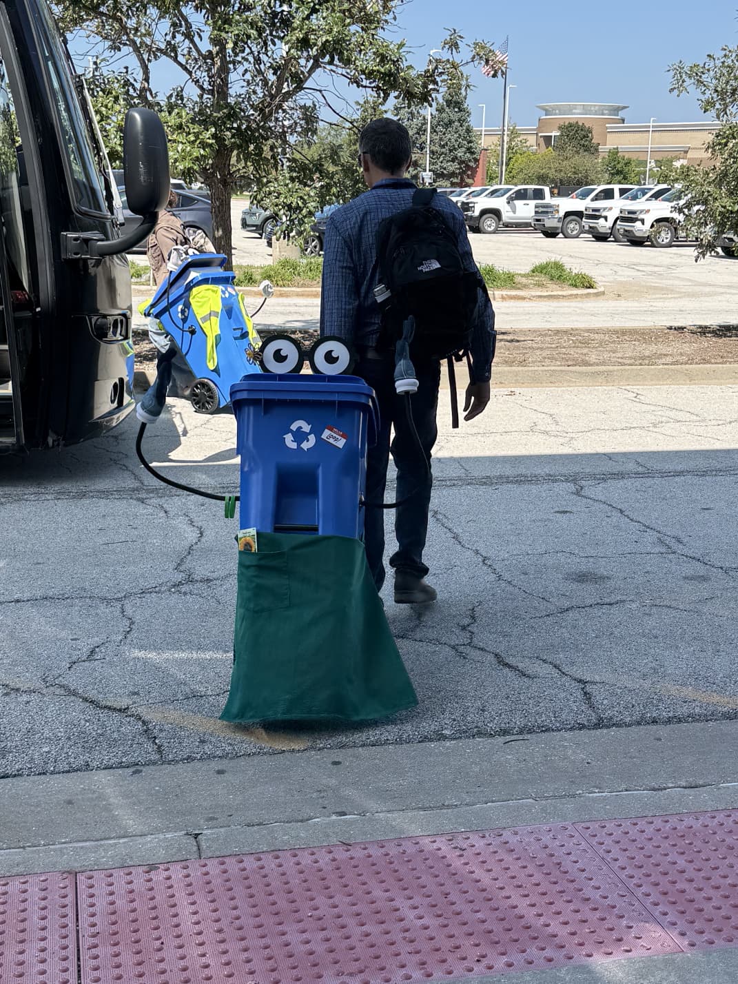 Loop recycling cart at the close of the 2026 Illinois Circularity Conference